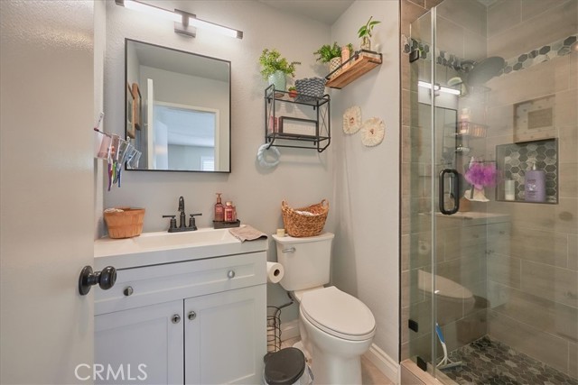 Detail Gallery Image 23 of 34 For 2019 Newton Dr, Corona,  CA 92882 - 3 Beds | 2 Baths