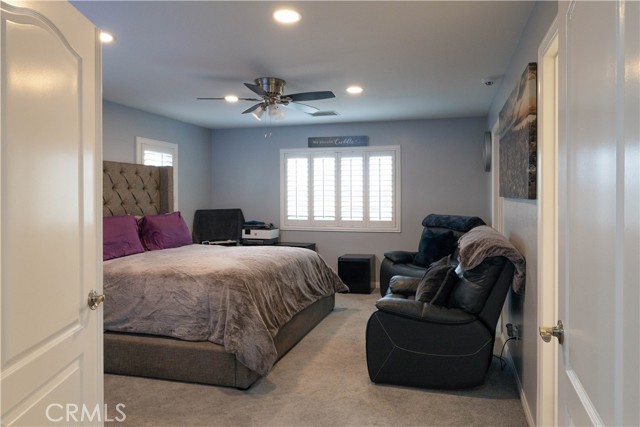 Detail Gallery Image 14 of 20 For 6103 Michelson St, Lakewood,  CA 90713 - 6 Beds | 4 Baths