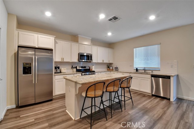 2032 Gatlin Court, Olivehurst CA: https://media.crmls.org/medias/40703bbe-d59d-4adc-9e6a-cfdb3f33807b.jpg