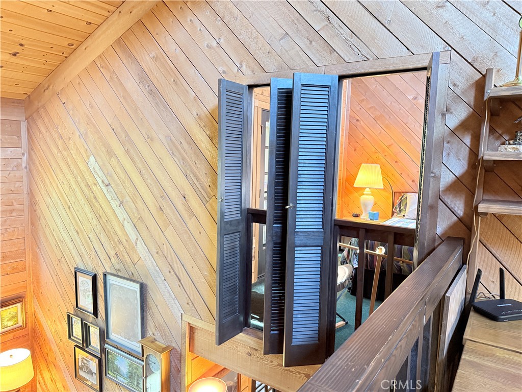 https://media.crmls.org/medias/40704d3f-4cbf-4b64-bf03-958a9000ff9a.jpg?preset=X-Large