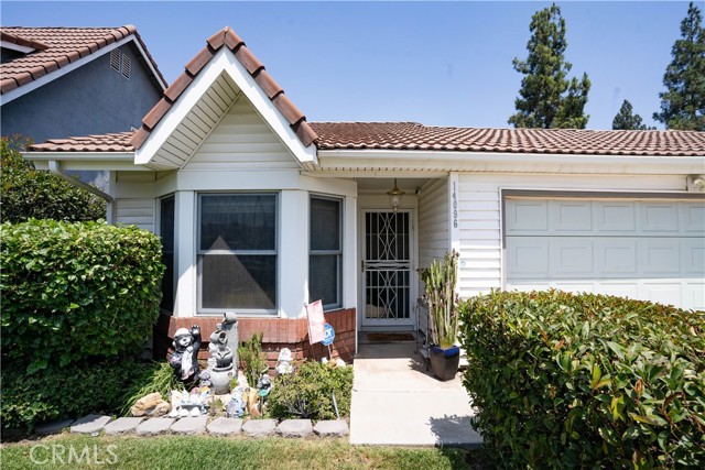 Detail Gallery Image 3 of 27 For 14096 Hillcrest Dr, Fontana,  CA 92337 - 3 Beds | 2 Baths