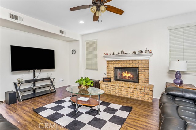 Detail Gallery Image 8 of 31 For 34596 Venturi, Beaumont,  CA 92223 - 4 Beds | 2/1 Baths