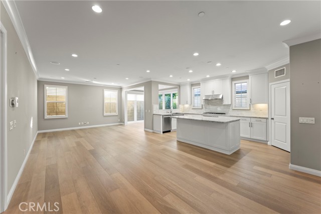 Front Image Thumbnail for CROC26082874