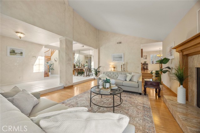 112 Morgan Ranch Road, Glendora CA: https://media.crmls.org/medias/4071bc2c-6b1a-4202-b78d-0fc6e836633b.jpg