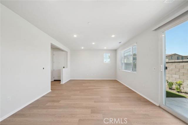 2132 Bergamot Street, Redlands CA: https://media.crmls.org/medias/4071dd20-b02a-41a1-9a1d-252024c6043a.jpg
