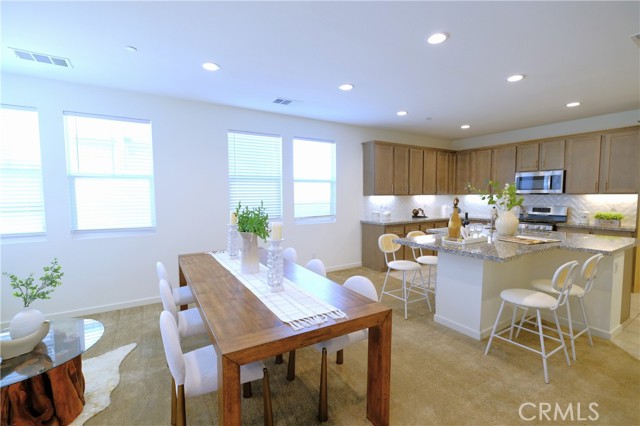 2969 E Merritt Paseo, Ontario CA: https://media.crmls.org/medias/407207dd-5b68-4599-8067-e6e8c3b683f0.jpg