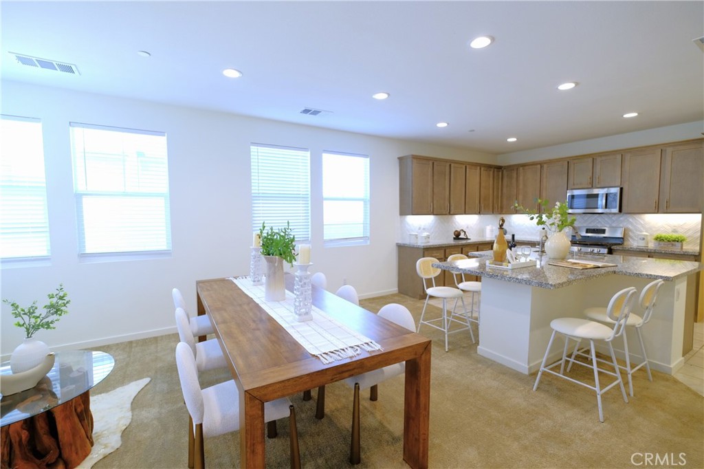 MLS #WS25176152 img 12