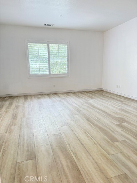 https://media.crmls.org/medias/40724cd2-f771-480a-ada0-b19c07a225b7.jpg?preset=X-Large