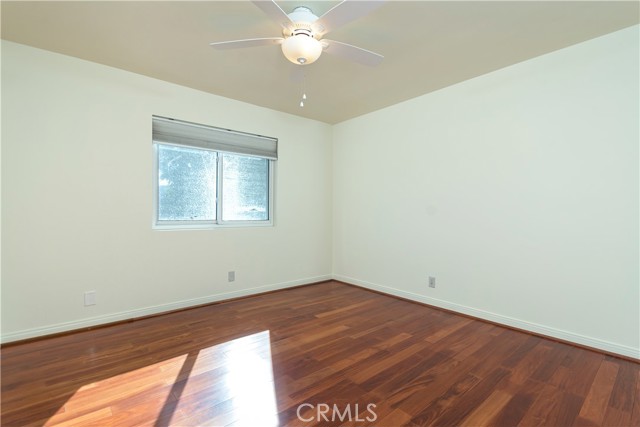 Detail Gallery Image 29 of 50 For 251 N Whitnall, Burbank,  CA 91505 - 4 Beds | 3 Baths