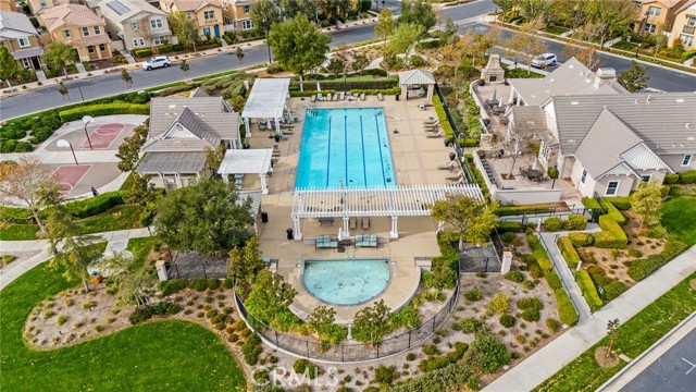 7169 Logsdon Drive, Eastvale CA: https://media.crmls.org/medias/4072f104-0983-4006-a2dd-68adeaec3152.jpg