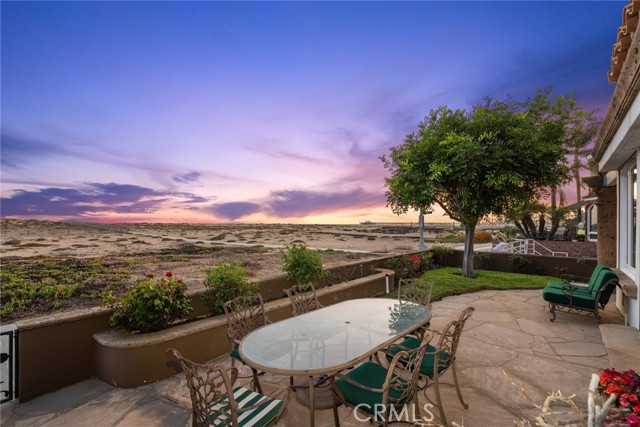 1201 E Balboa Boulevard, Newport Beach CA: https://media.crmls.org/medias/407380d6-32ea-4689-83d0-87e11bdd3243.jpg