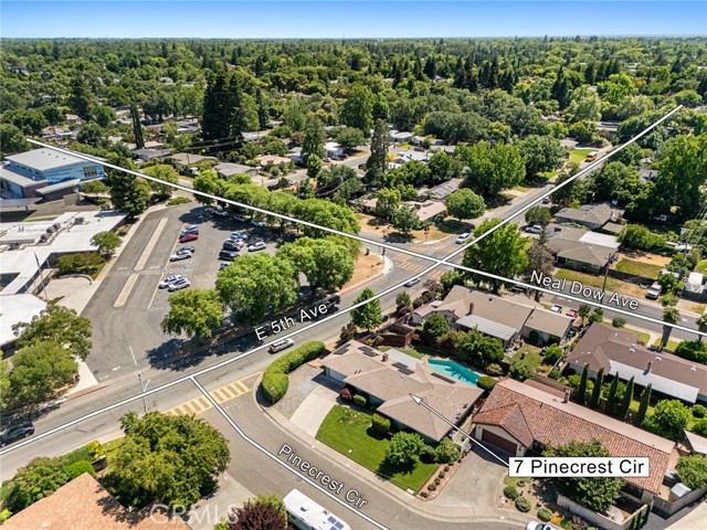 7 Pinecrest Circle, Chico CA: https://media.crmls.org/medias/4074b253-b9fa-4a0c-8fcd-7b7b8f9406be.jpg