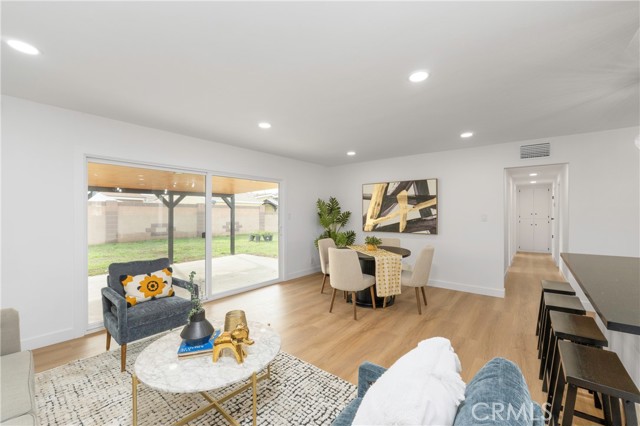 Detail Gallery Image 7 of 36 For 6840 Mount Waterman Dr, Buena Park,  CA 90620 - 4 Beds | 2 Baths