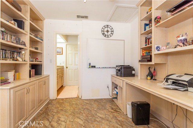 20357 Fairweather Street, Canyon Country CA: https://media.crmls.org/medias/4074f186-6b5a-4723-94c3-c3fe8992a869.jpg