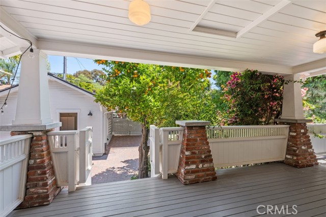 Detail Gallery Image 10 of 35 For 369 Aster St, Laguna Beach,  CA 92651 - 3 Beds | 2 Baths