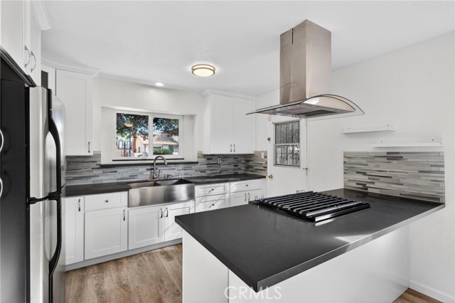 Detail Gallery Image 6 of 27 For 1511 Eudora Ave, Wilmington,  CA 90744 - 4 Beds | 2 Baths