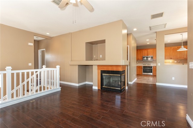 Detail Gallery Image 13 of 24 For 1750 Tallowberry Ln, Simi Valley,  CA 93065 - 3 Beds | 2/1 Baths