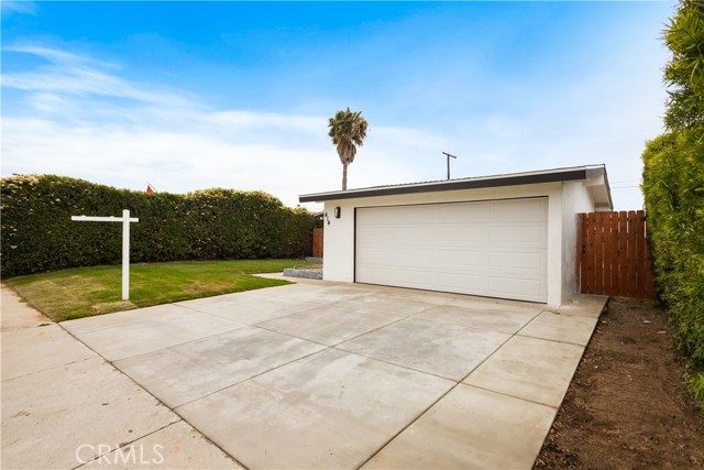 414 Markton Street, Los Angeles CA: https://media.crmls.org/medias/40761f6c-b11c-4411-b7e3-cb49f9ca8631.jpg