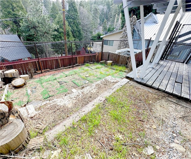 Detail Gallery Image 41 of 49 For 726 Golden, Lake Arrowhead,  CA 92352 - 4 Beds | 2 Baths