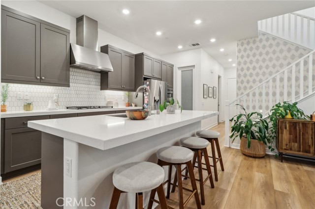 Detail Gallery Image 10 of 36 For 27230 Red Willow Ct, Valencia,  CA 91381 - 3 Beds | 2/1 Baths