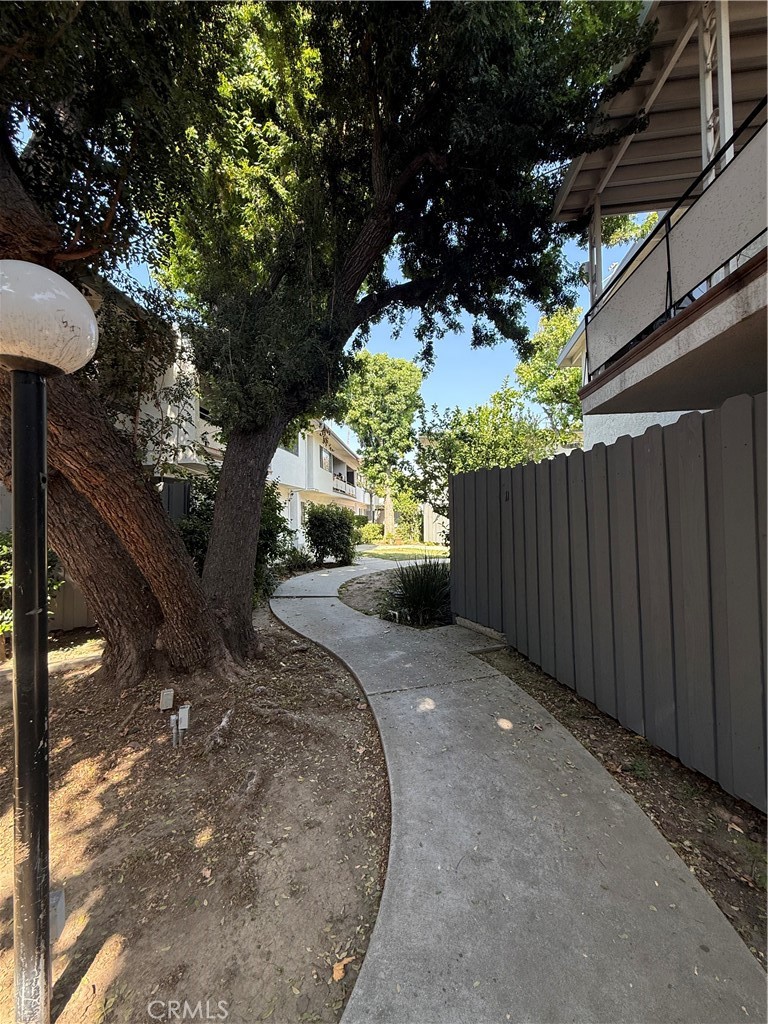 https://media.crmls.org/medias/4076b1c7-c521-4e74-9703-1cefd59d2393.jpg?preset=X-Large