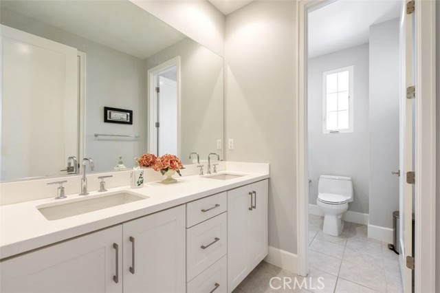 Detail Gallery Image 15 of 19 For 114 Vigna, Irvine,  CA 92602 - 4 Beds | 3/1 Baths