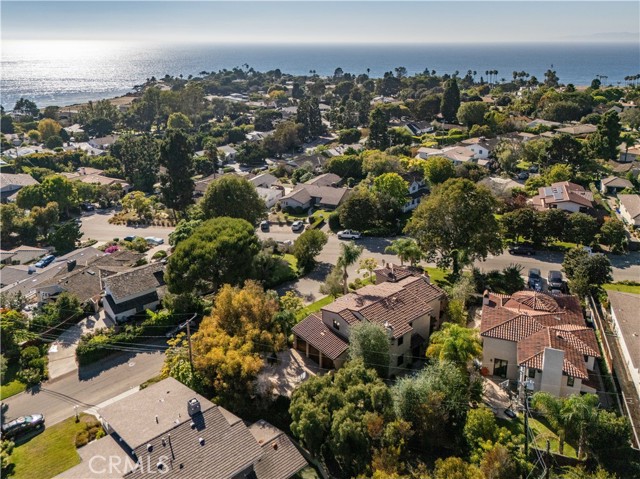 2300 Via Pacheco, Palos Verdes Estates CA: https://media.crmls.org/medias/40784573-5f91-49aa-a138-0d9d762d1f6c.jpg