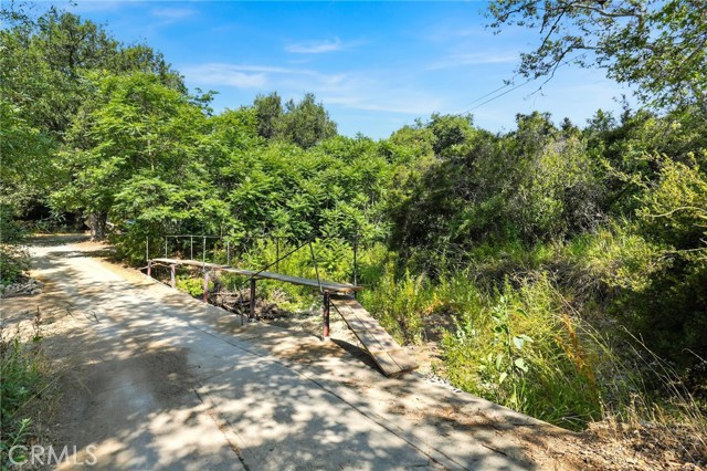 Detail Gallery Image 8 of 21 For 20219 Paradise Ln, Topanga,  CA 90290 - – Beds | – Baths