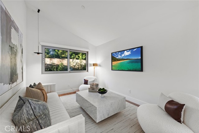 Detail Gallery Image 28 of 54 For 1318 Outrigger Dr, Corona Del Mar,  CA 92625 - 4 Beds | 4/1 Baths