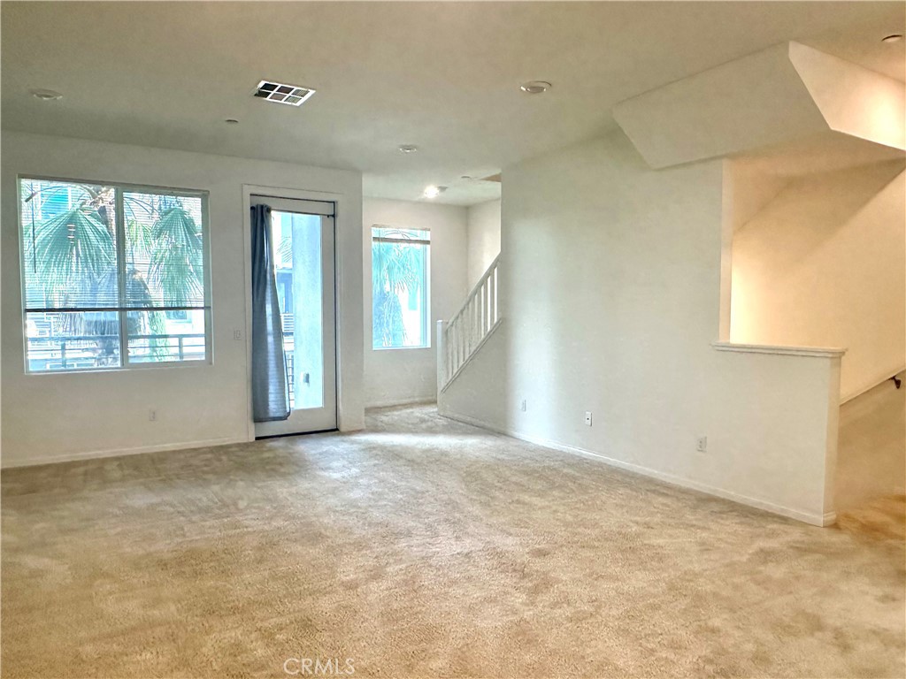 MLS #OC25261351 image #6