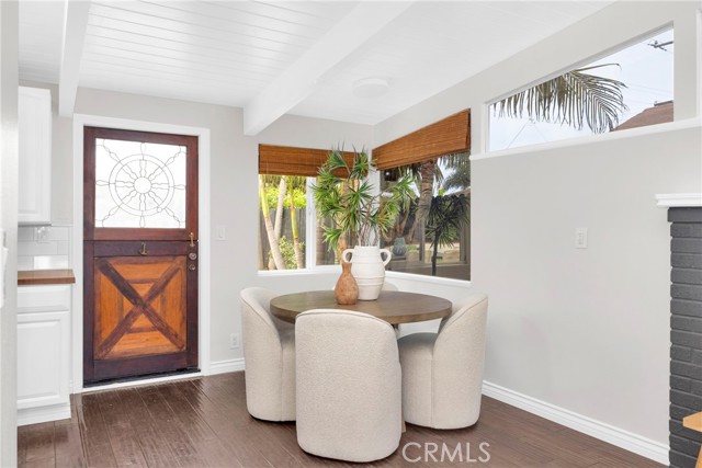 9 W Avenida Cornelio, San Clemente CA: https://media.crmls.org/medias/407a2e05-8191-485a-9559-5a1fe9379dc5.jpg