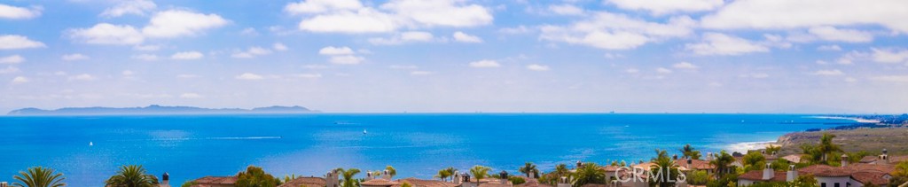 https://media.crmls.org/medias/407ab8b4-be8e-4f4e-a80d-f5bbfb8db7a0.jpg?preset=X-Large