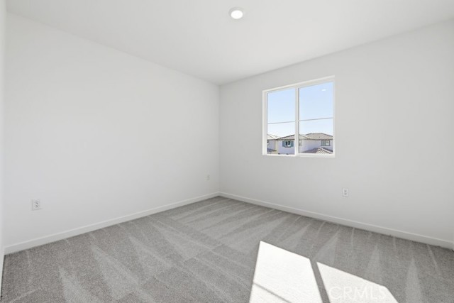 Detail Gallery Image 10 of 22 For 33238 Damask Ln, French Valley,  CA 92596 - 4 Beds | 3 Baths