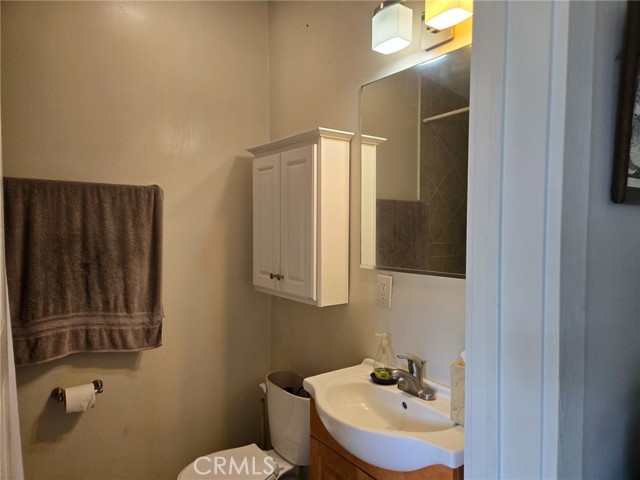 1121 Gladys Avenue, Long Beach CA: https://media.crmls.org/medias/407ba25e-8e59-467f-8638-4ebe9c712fbf.jpg