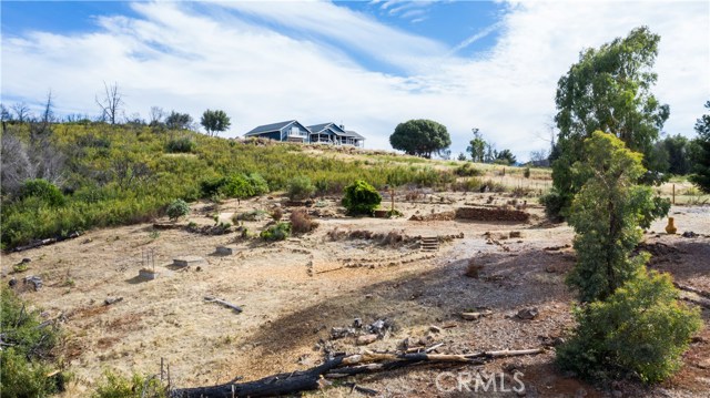 21541 Yankee Valley Road, Hidden Valley Lake CA: https://media.crmls.org/medias/407c4b31-b7b1-4aa1-8930-c8baf5ba3660.jpg
