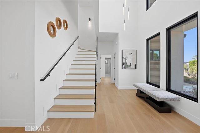 Detail Gallery Image 24 of 72 For 5108 Gordon Ln, San Diego,  CA 92109 - 4 Beds | 5/1 Baths