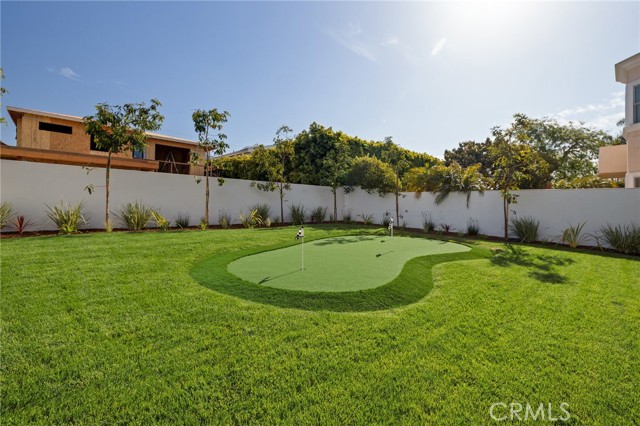 Detail Gallery Image 45 of 75 For 1820 9th St, Manhattan Beach,  CA 90266 - 6 Beds | 6/1 Baths