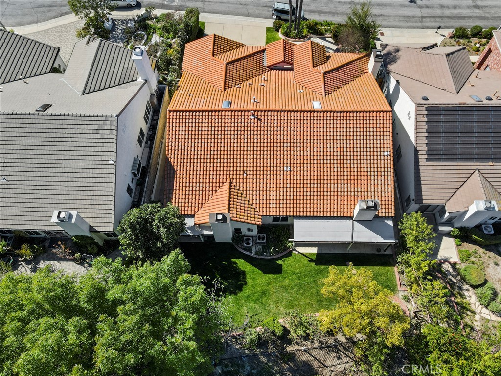 https://media.crmls.org/medias/407e3cfa-87e1-4480-983e-30127cf6f466.jpg?preset=X-Large