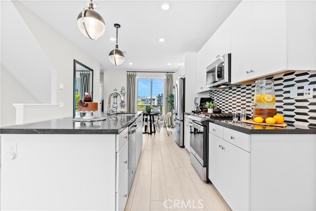 Detail Gallery Image 4 of 75 For 612 Prickly Pear Way, Rancho Mission Viejo,  CA 92694 - 2 Beds | 2/1 Baths