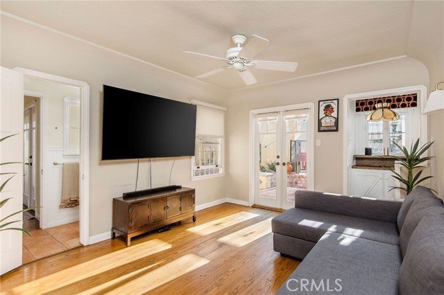 Detail Gallery Image 24 of 44 For 209 Ximeno Ave, Long Beach,  CA 90803 - 3 Beds | 2 Baths