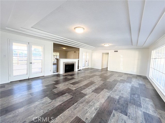 9620 Florence Avenue, Downey CA: https://media.crmls.org/medias/407efd3c-a7df-4d0a-b31a-bd8dd3392ebf.jpg