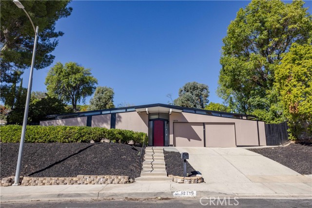 Detail Gallery Image 44 of 44 For 12719 Jimeno Ave, Granada Hills,  CA 91344 - 4 Beds | 2 Baths