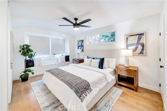 20742 Lull Street, Winnetka CA: https://media.crmls.org/medias/407f70ee-073d-4fb5-aa08-3adbbb965a39.jpg