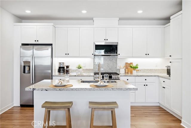 Detail Gallery Image 2 of 74 For 1101 Lasso Way #303,  Rancho Mission Viejo,  CA 92694 - 2 Beds | 2 Baths