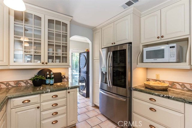 Detail Gallery Image 14 of 29 For 1443 Iris St, San Luis Obispo,  CA 93401 - 2 Beds | 2 Baths