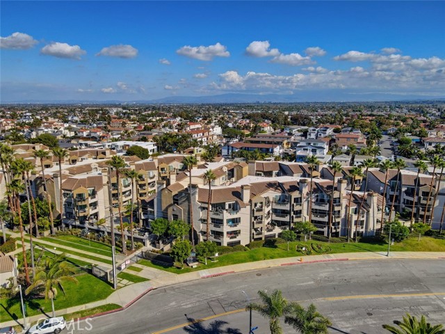 Detail Gallery Image 40 of 40 For 310 Lake St #213,  Huntington Beach,  CA 92648 - 2 Beds | 2 Baths