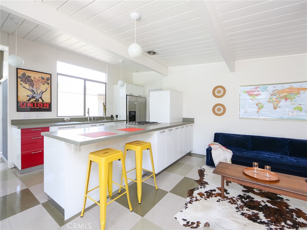 40840719 F749 4220 8d64 C1f4fb904de3