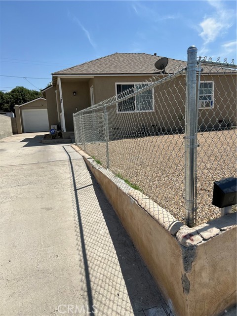 1150 Flora Street, Barstow, California 92311, 2 Bedrooms Bedrooms, ,1 BathroomBathrooms,Residential,For Sale,1150 Flora Street,CRCV24213923