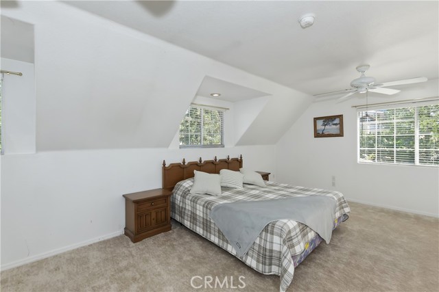 747 Boulder Bay, Big Bear Lake CA: https://media.crmls.org/medias/40851901-0f3e-48a4-a780-4c683557a722.jpg