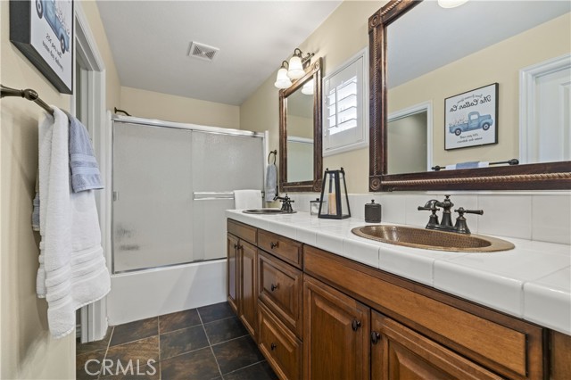 Detail Gallery Image 17 of 33 For 28385 Mirabelle Ln, Saugus,  CA 91350 - 2 Beds | 2 Baths